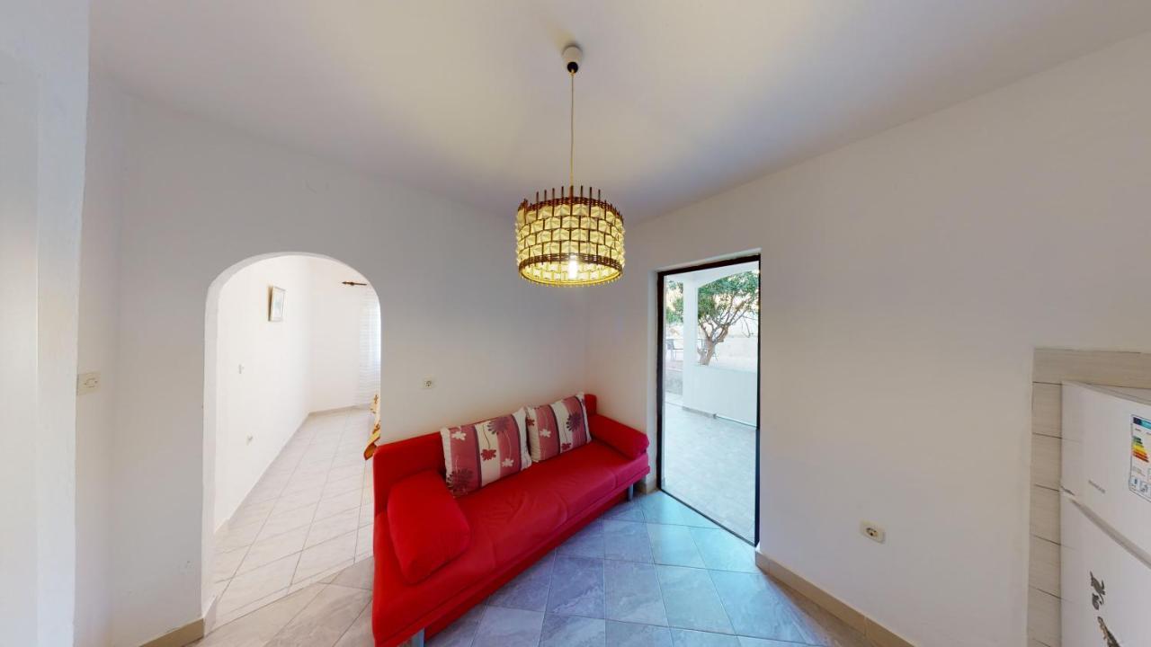 Apartments Riva เมทายนา ภายนอก รูปภาพ