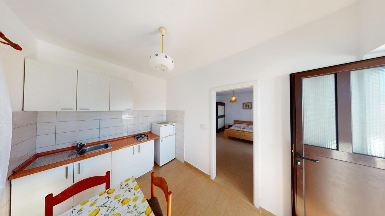 Apartments Riva เมทายนา ภายนอก รูปภาพ
